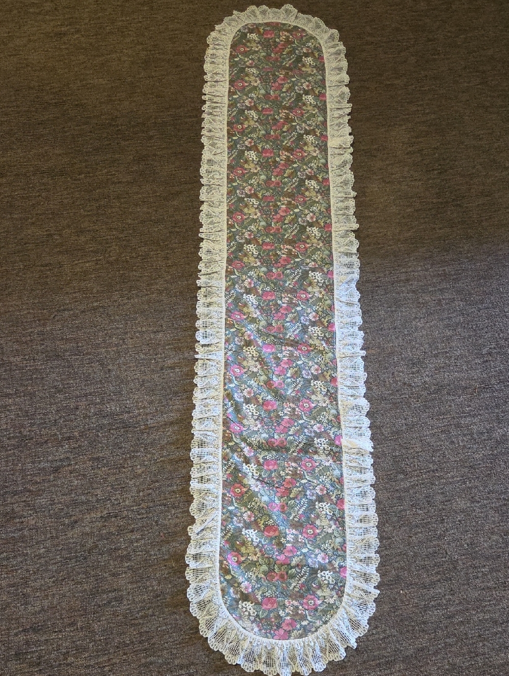 Floral Lace-Trim Table Runner in Green and Pink 67x 14
